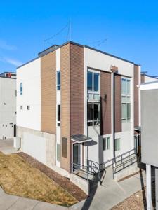 1551 W 43rd Avenue