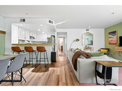 935 Broadway