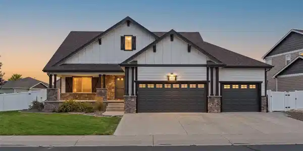 410 Saratoga Way