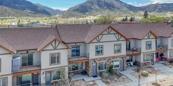 209 Summitview Lane