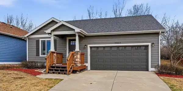 2802 Pleasant Valley Road