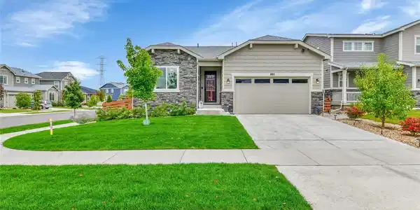895 Golden Peak Drive