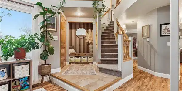 1338 W 45th Street