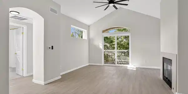 1631 W Canal Circle
