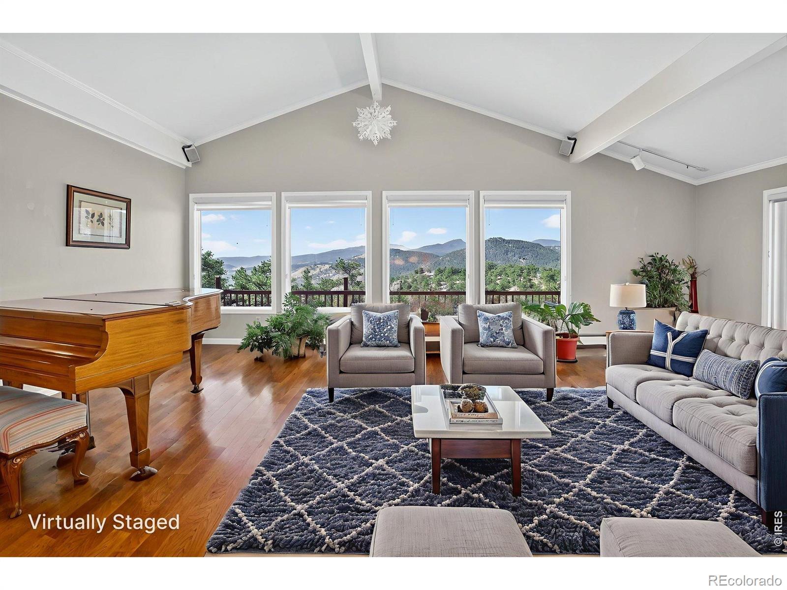 Image 2: Living Room Image 2: Living Room