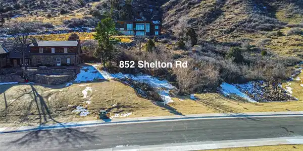 852 Shelton Road