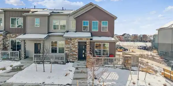 1438 Sun Way