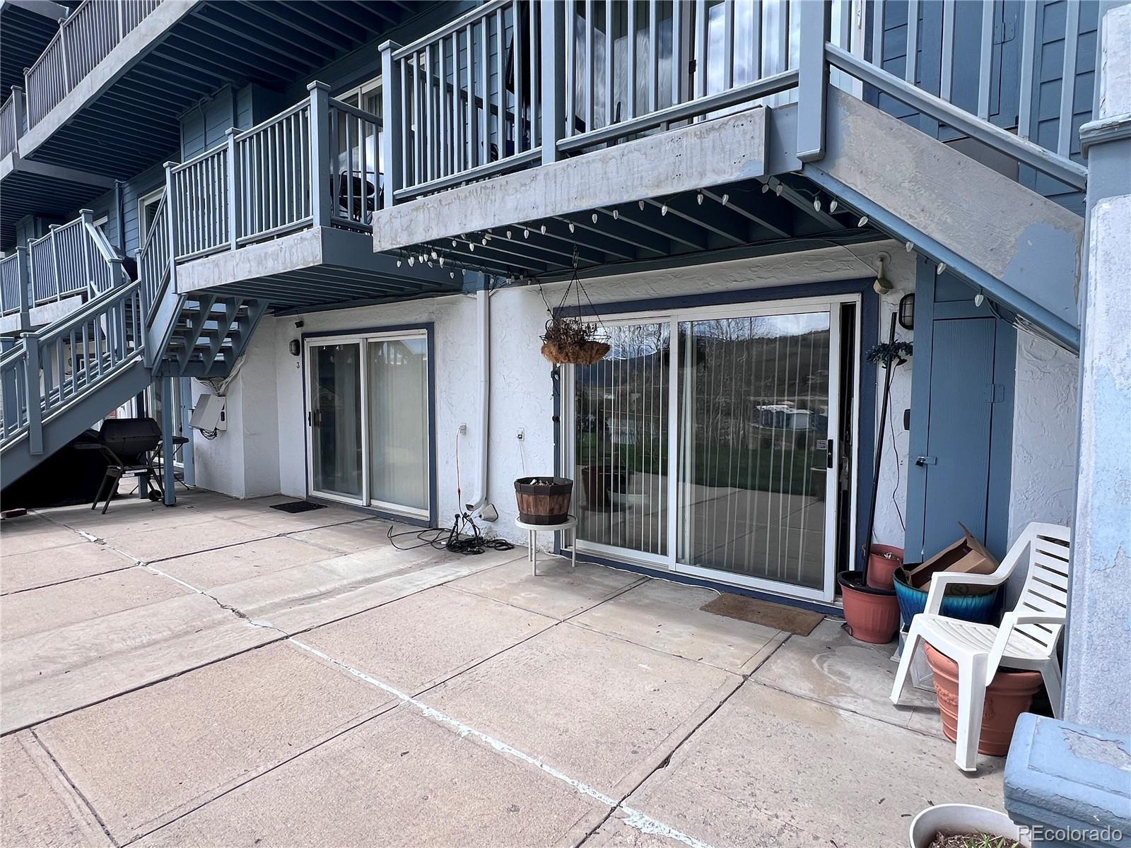 Image 1: Ground floor entrance