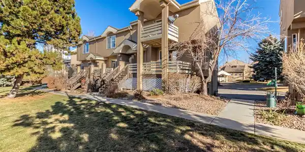 4521 E Kentucky Circle