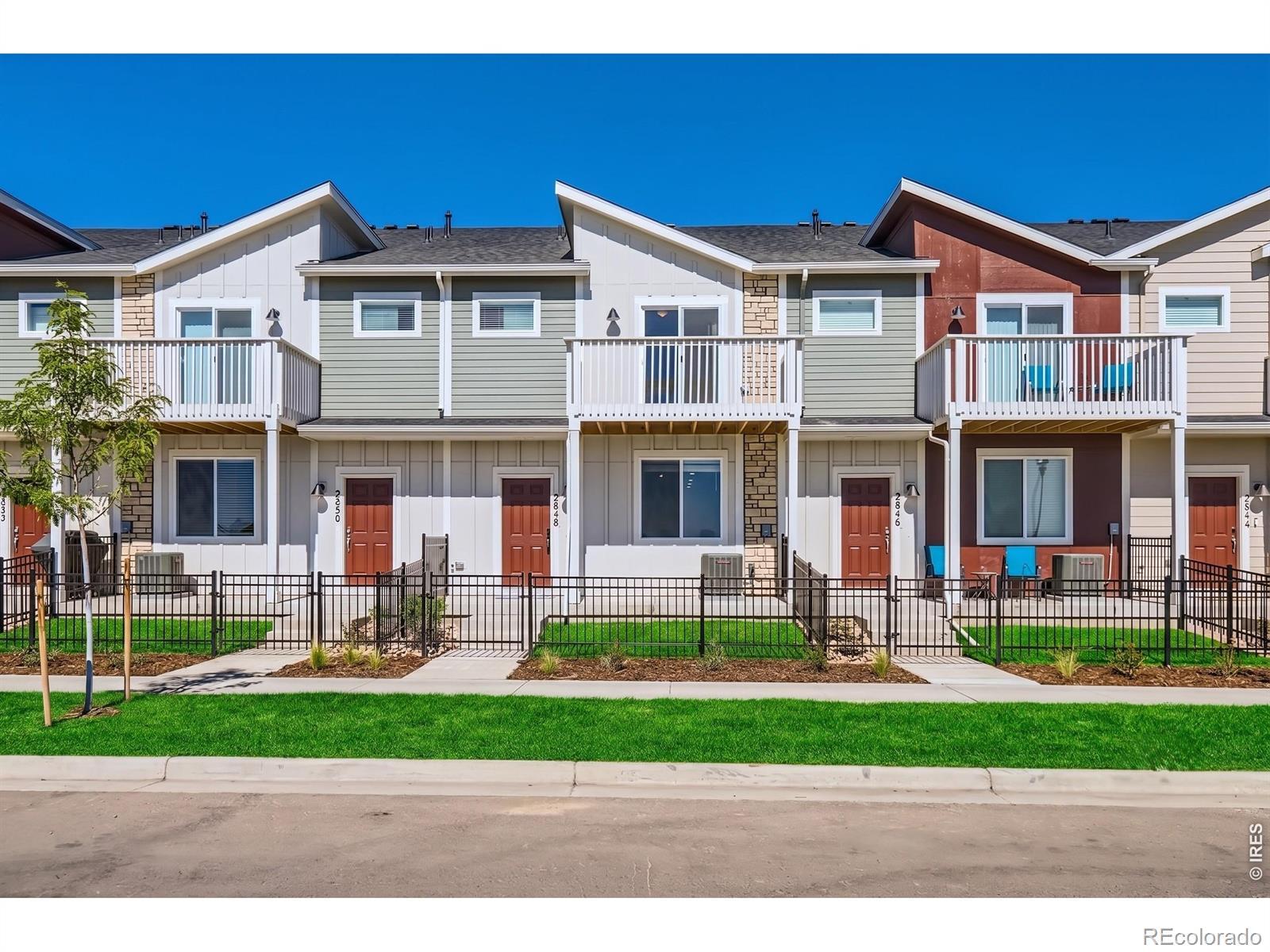 Image 2: Low maintenance community Image 2: Low maintenance community