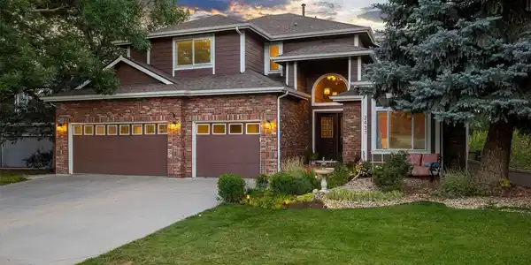 2437 Waneka Lake Trail