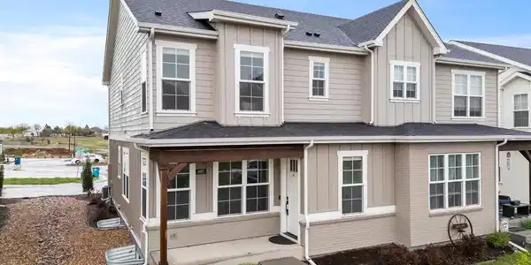 685 Crossbill Drive