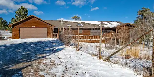 3085 Broadview Lane