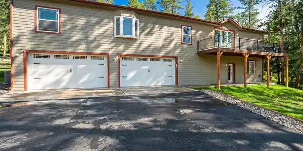 4998 Chippewa Drive