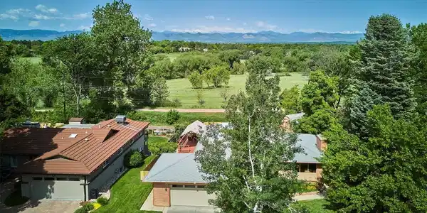 2300 Crabtree Drive