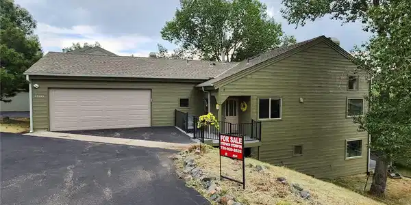 23846 Genesee Village Road