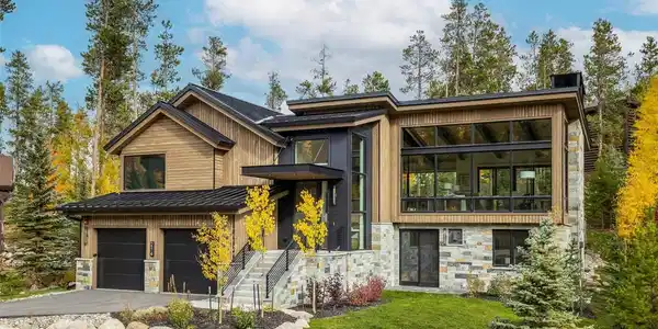 214 Windflower Lane