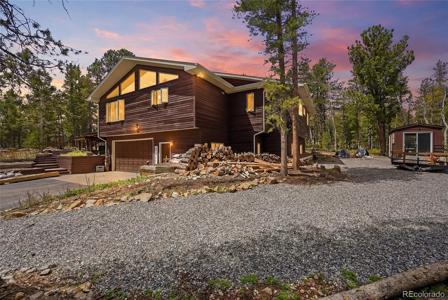 111 Foxtail Circle