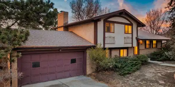 3620 N Carefree Circle