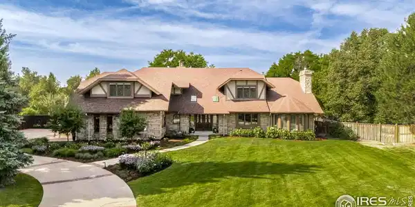 6134 Songbird Circle