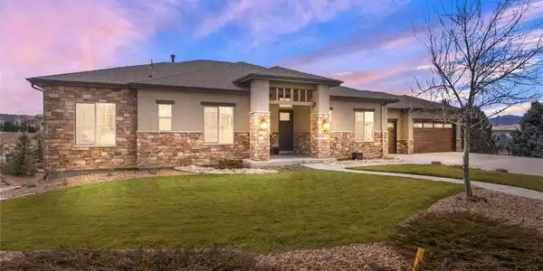 372 Castlemaine Court