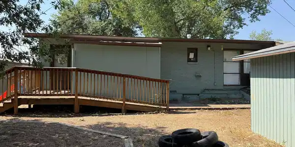 Image 3: Ramp access both front and back