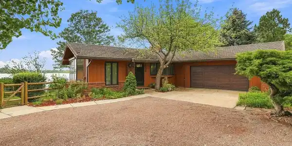 3005 Shore Road