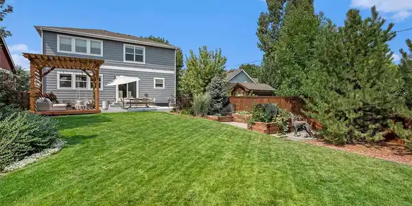 862 Harlan Street