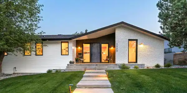 2550 Balsam Drive
