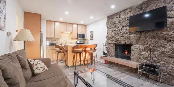 432 Hi Country Drive