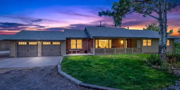 Image 4: Welcome to 3000 Martingale Drive Image 4: Welcome to 3000 Martingale Drive