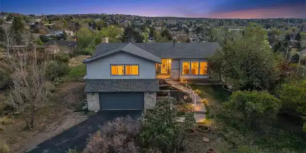 5225 Sapphire Drive