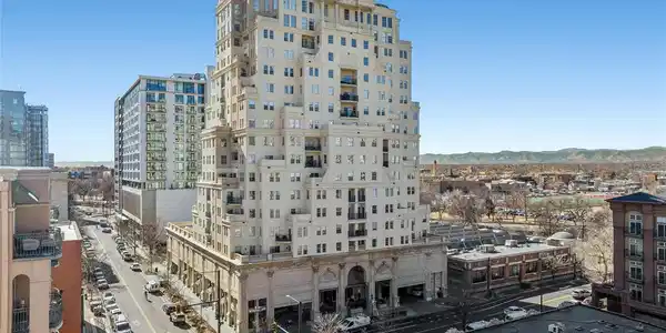 300 W 11th Avenue