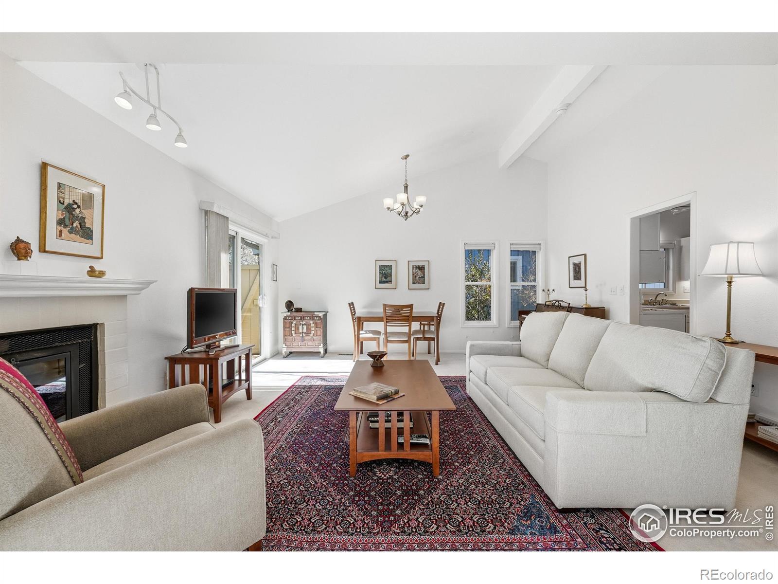 Image 1: Serene end-unit townhome tucked into a small north central Boulder enclave Image 1: Serene end-unit townhome tucked into a small north central Boulder enclave