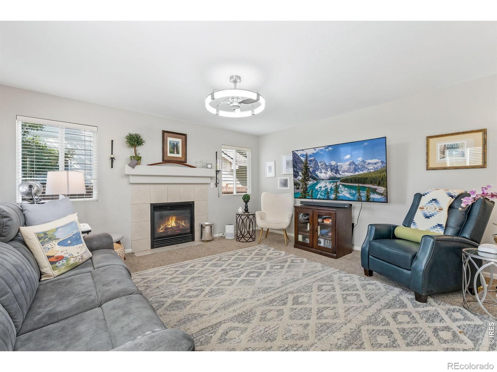 Image 4: Living Room with gas fireplace