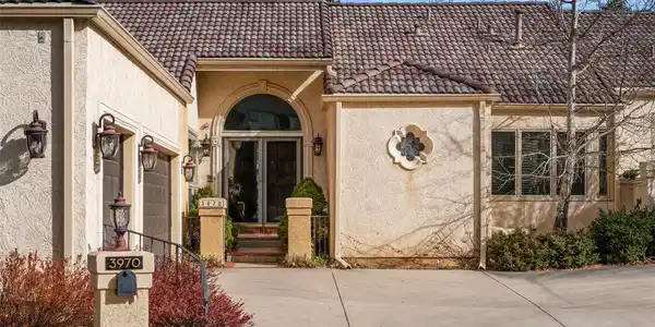 3970 Hermitage Drive