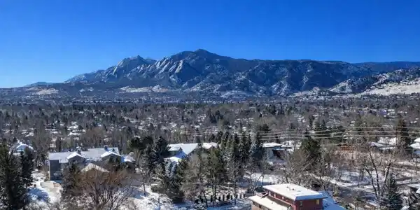Image 2: A most spectacular location, layout and build in Boulder, Colorado Image 2: A most spectacular location, layout and build in Boulder, Colorado