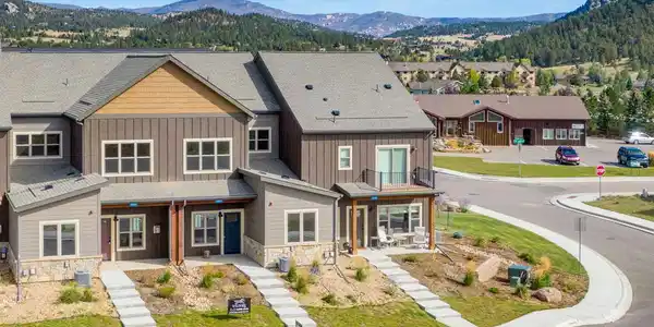 1707 Continental Peaks Circle