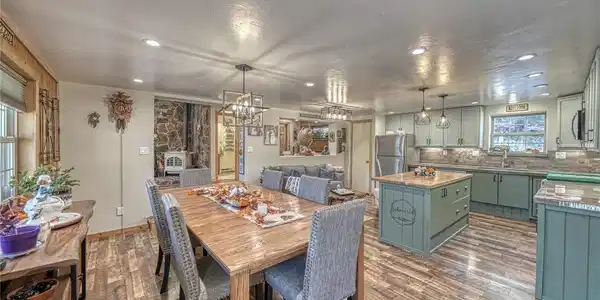 35 Zabrisky Lane