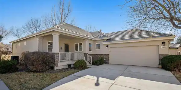 2562 W 107th Place