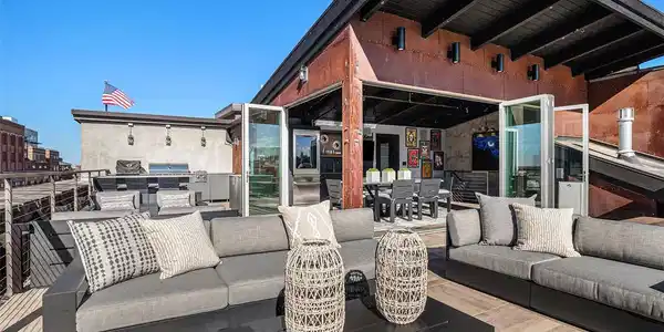 1792 Wynkoop Street