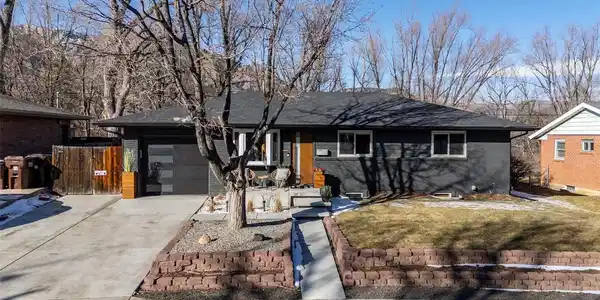 345 S 38th Street