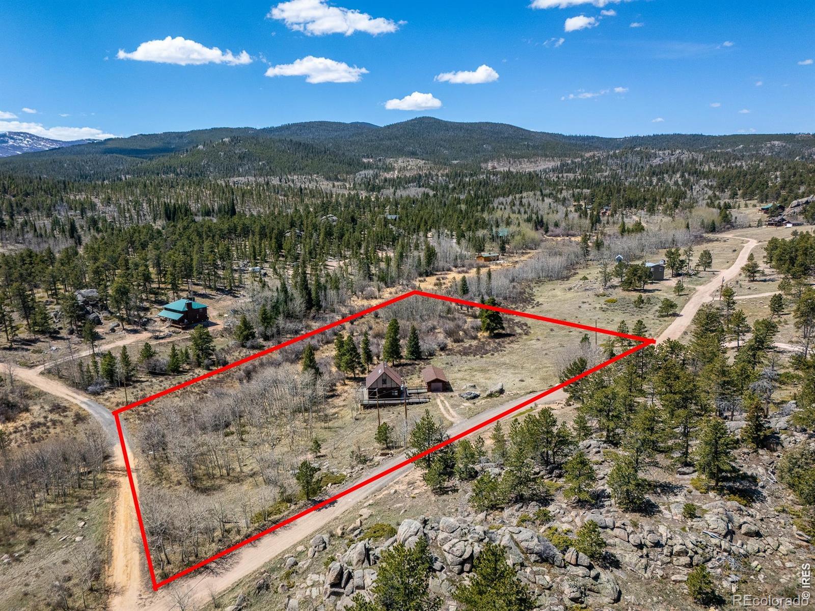 Image 3: Over 3 acres of usable mountain property