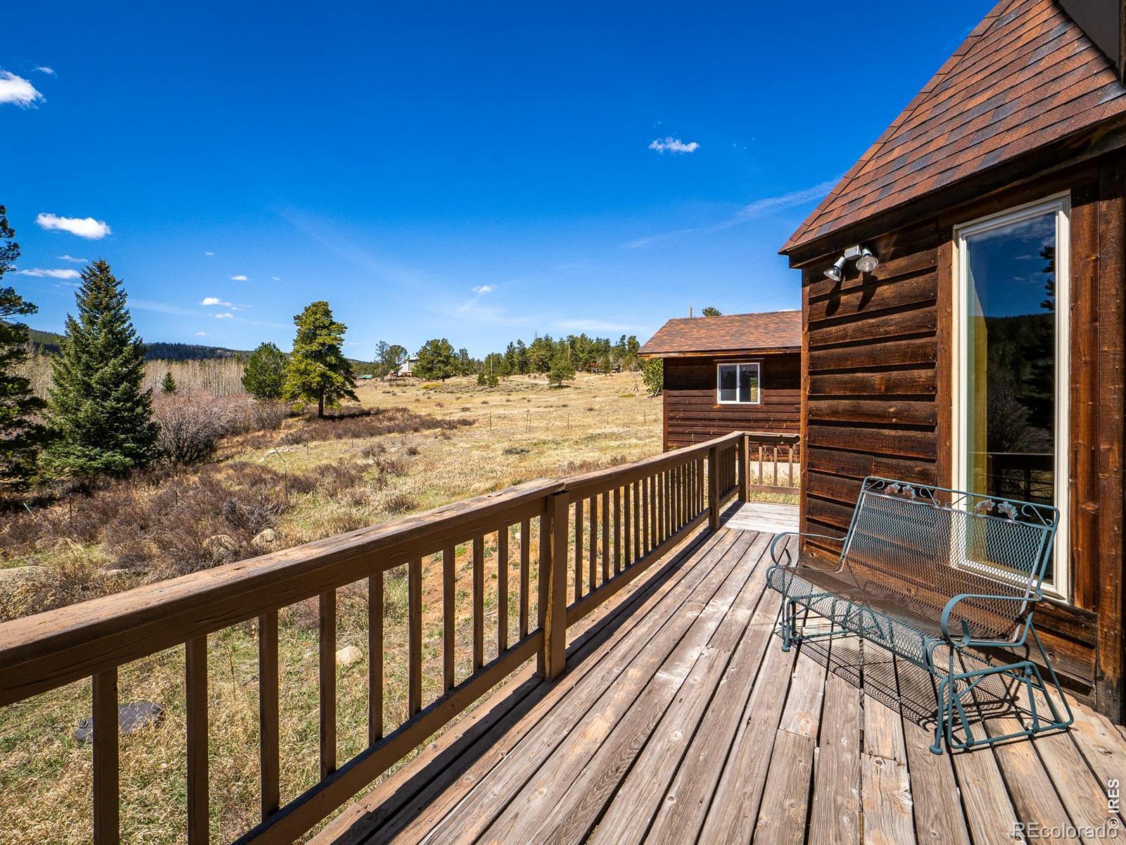 Image 4: Welcome home to the beauty of Colorado mountain living