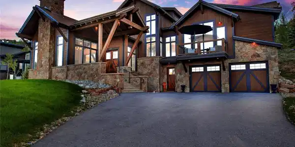 329 Raven Golf Lane