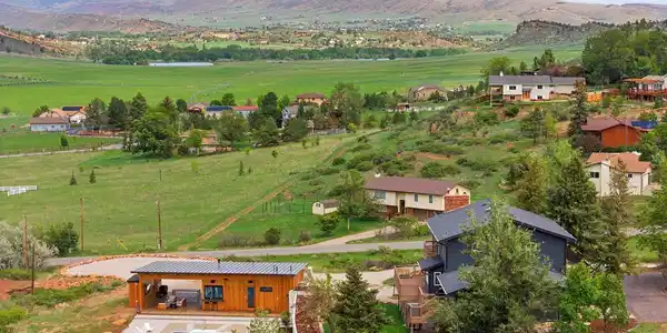 Image 3: Panoramic foothill views, including an unobstructed view of Horsetooth Rock. Image 3: Panoramic foothill views, including an unobstructed view of Horsetooth Rock.