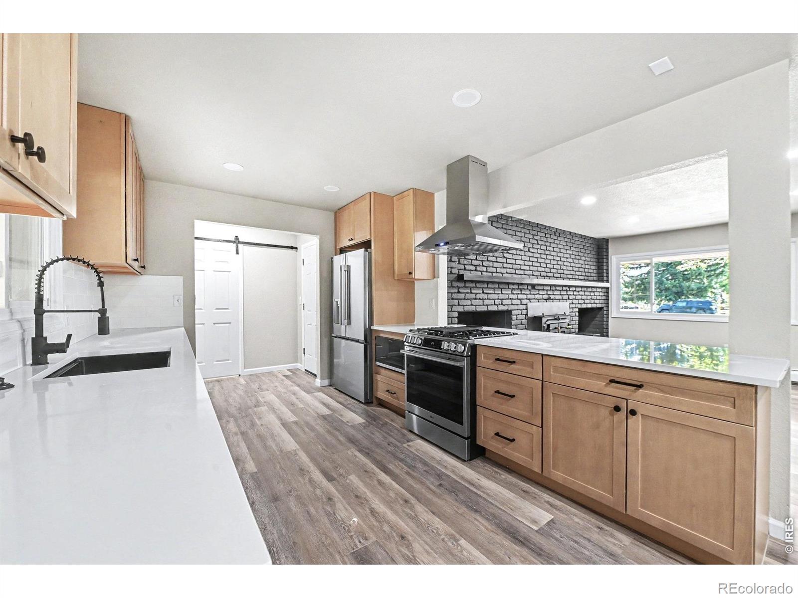 Image 2: New quartz countertops Image 2: New quartz countertops