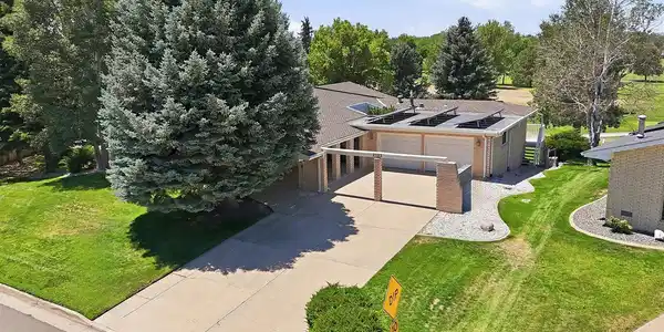 2123 Clubhouse Drive