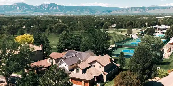 4993 Clubhouse Court