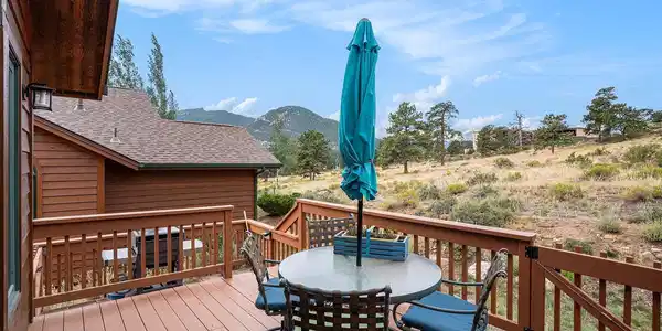 677 Cedar Ridge Circle
